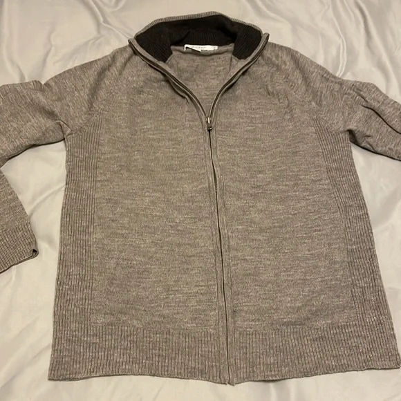 Calvin Klein Italian Merino wool zipper sweater - Picture 4 of 7